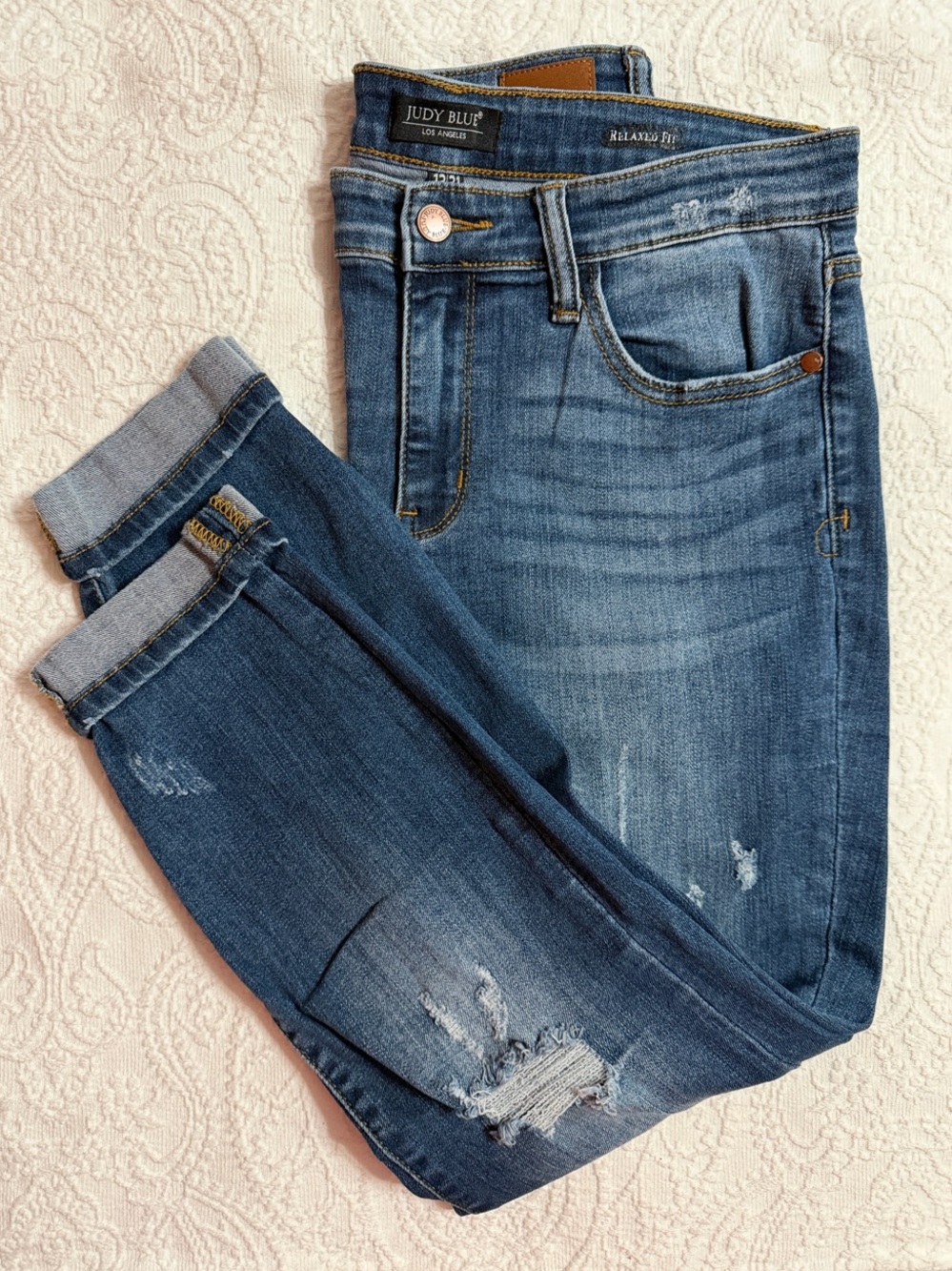 Judy Blue Jeans Size 13/31 Relaxed Fit Distressed Skinny Jeans